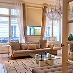 Chic Haussmann Apartamento