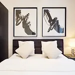 Chic Haussmann