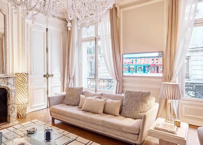 Chic Haussmann Lägenhet *