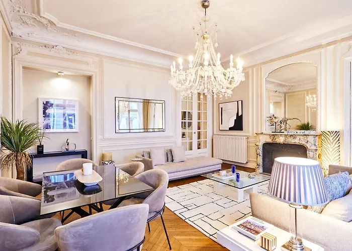 Chic Haussmann *