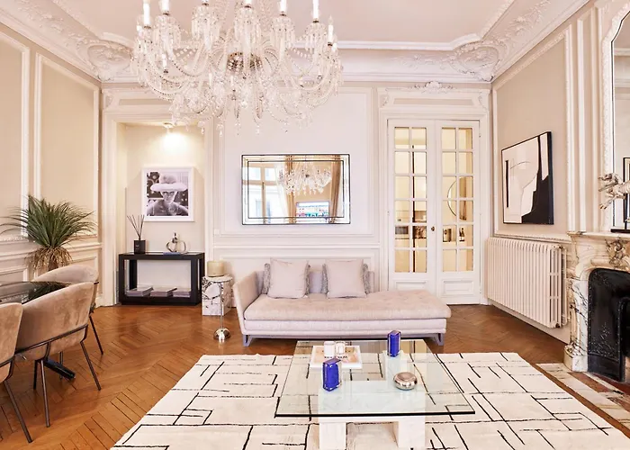 Chic Haussmann *
