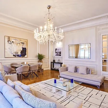 Chic Haussmann アパート *