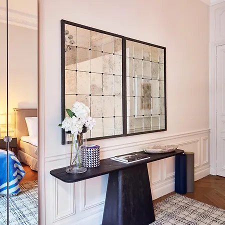 Chic Haussmann *