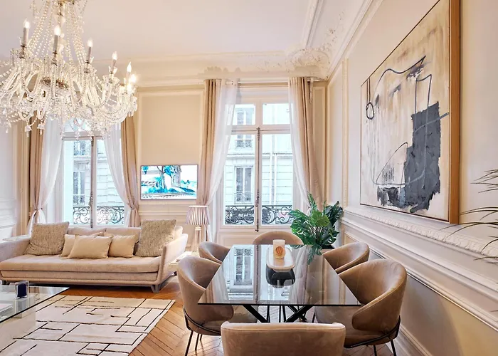 Chic Haussmann Paris