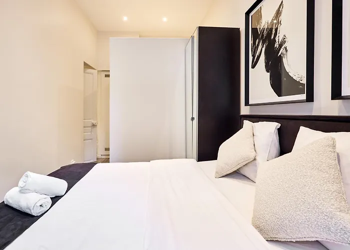 Apartment Chic Haussmann *