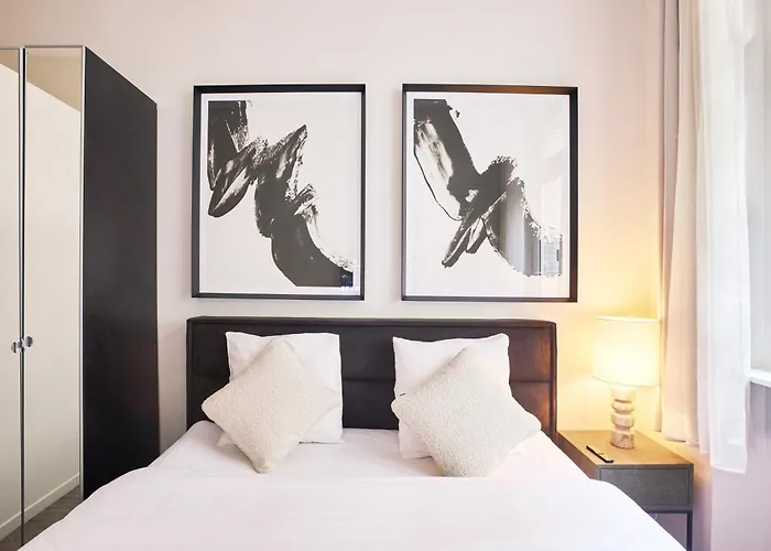 Chic Haussmann Paris