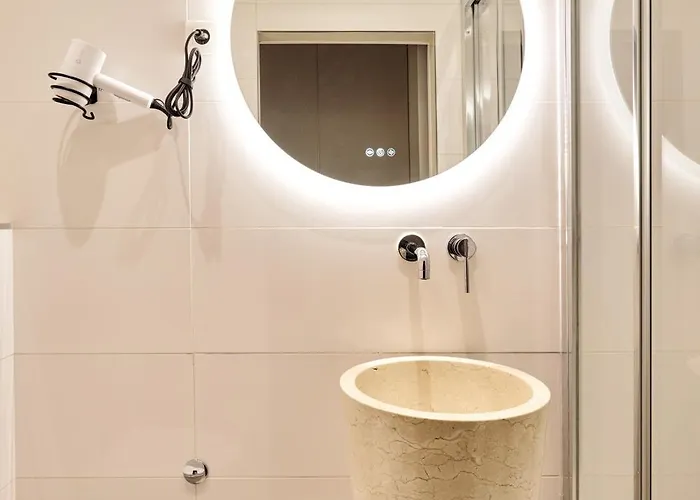 Apartment Chic Haussmann Paris